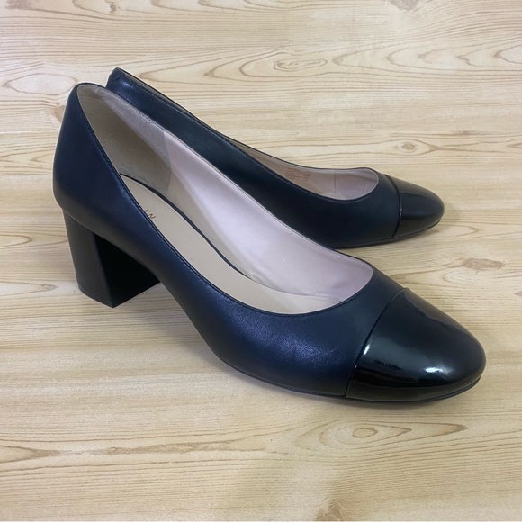 Cole Han Black Leather Block Heel Round Toe Pumps Women’s Shoes 7.5 B main image 2